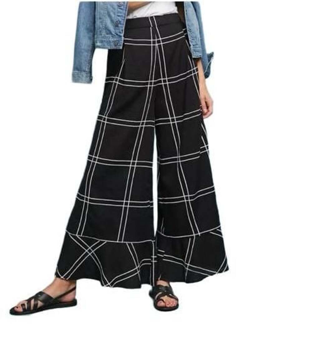Sancia Women’s Black and White Plaid Side Slit Wide Leg Pants Size S